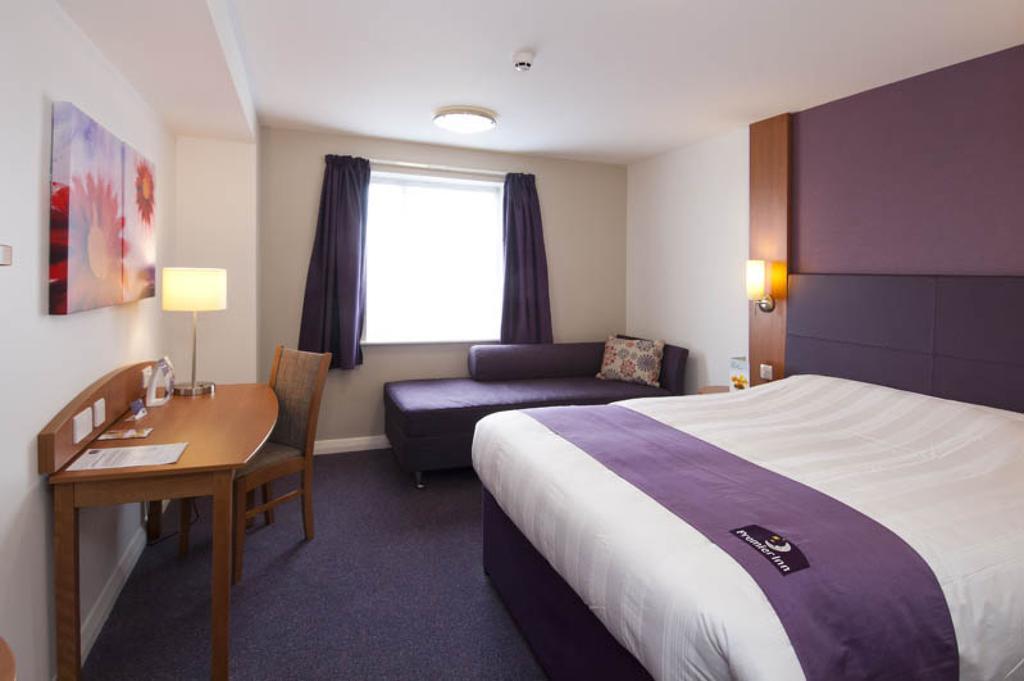 The Bay Horse Hotel Haydock Ngoại thất bức ảnh